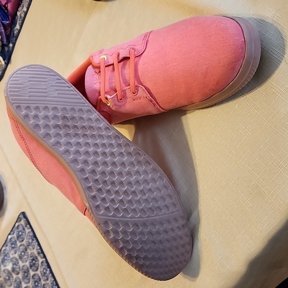 Under armour‎ shoes - Picture 3 of 5